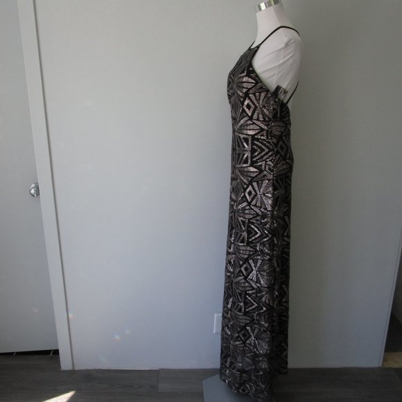 NWT Metallic Sequin Halter Open Back Evening Gown - Picture 6 of 9
